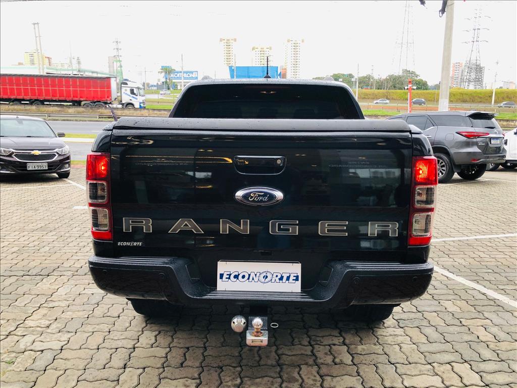 RANGER 2.2 BLACK 4X2 CD 16V DIESEL 4P AUTOMÁTICO4