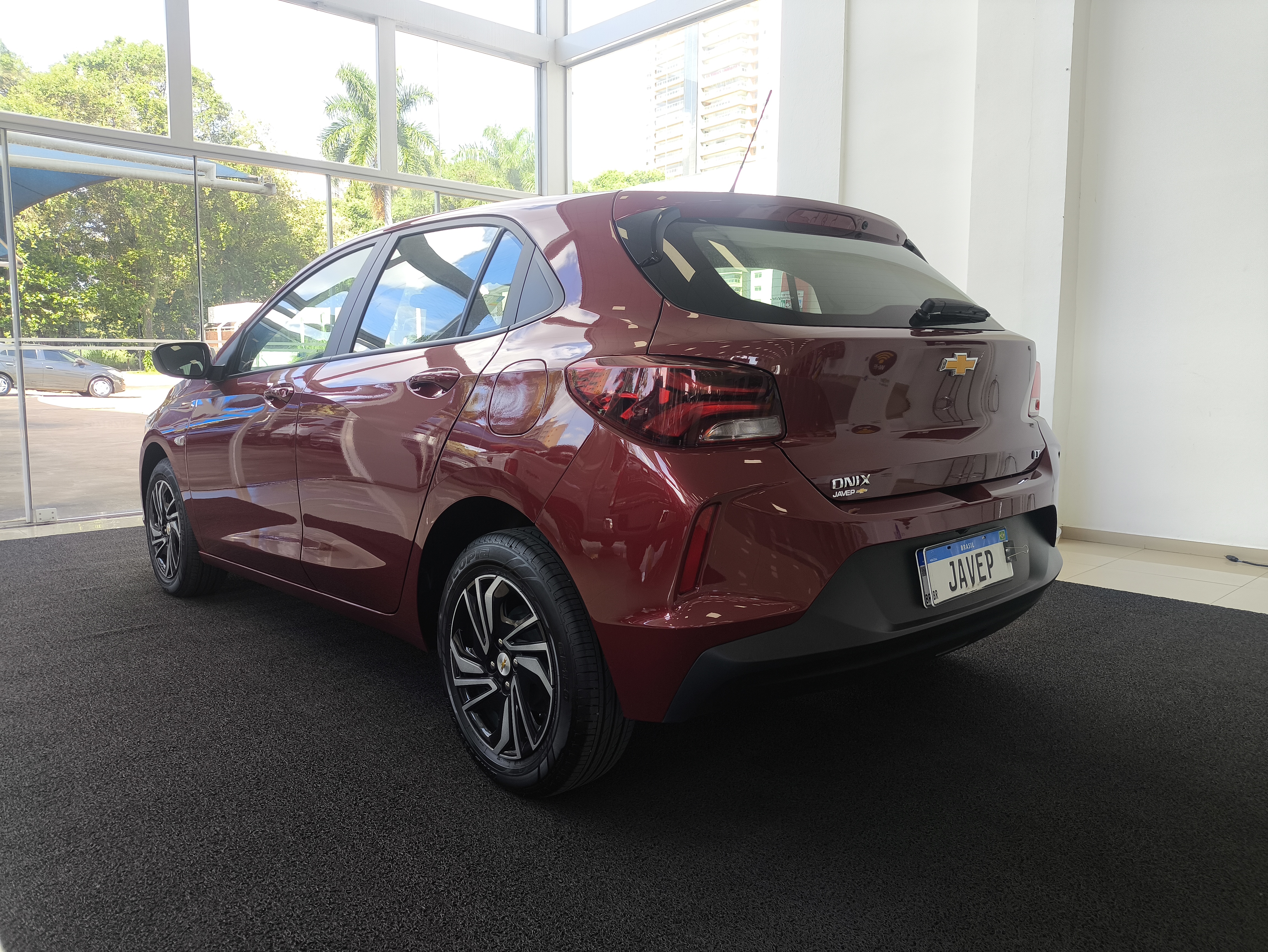 GM - Chevrolet-ONIX-1.0 FLEX LT MANUAL