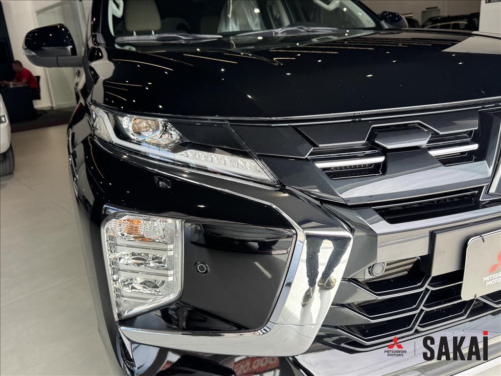 Mitsubishi-PAJERO SPORT-2.4 16V MIVEC TURBO DIESEL LEGEND AWD AUTOMÁTICO