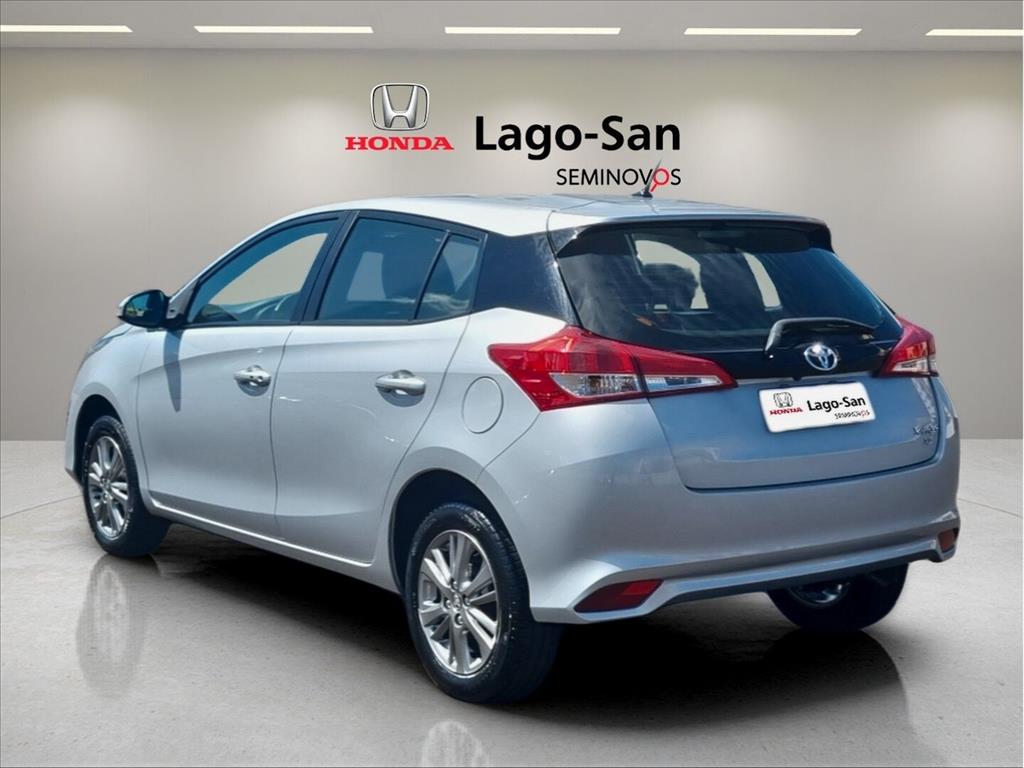 YARIS 1.5 16V FLEX SEDAN XL PLUS CONNECT MULTIDRIVE3