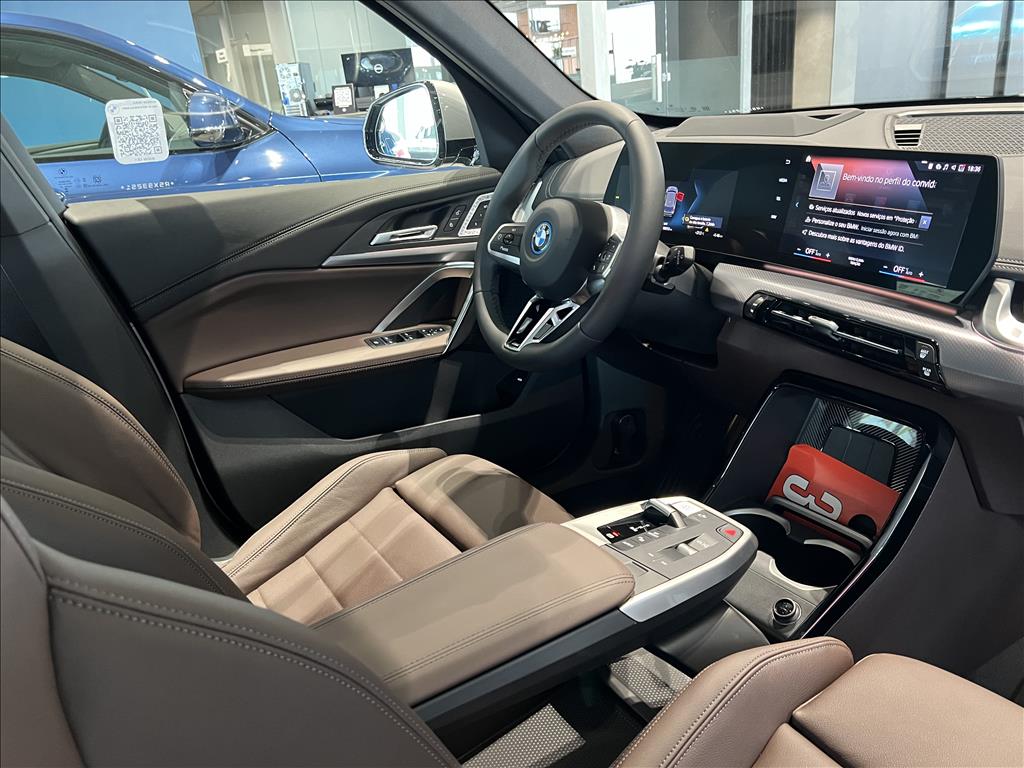 iX1 ELÉTRICO XDRIVE30 M SPORT15