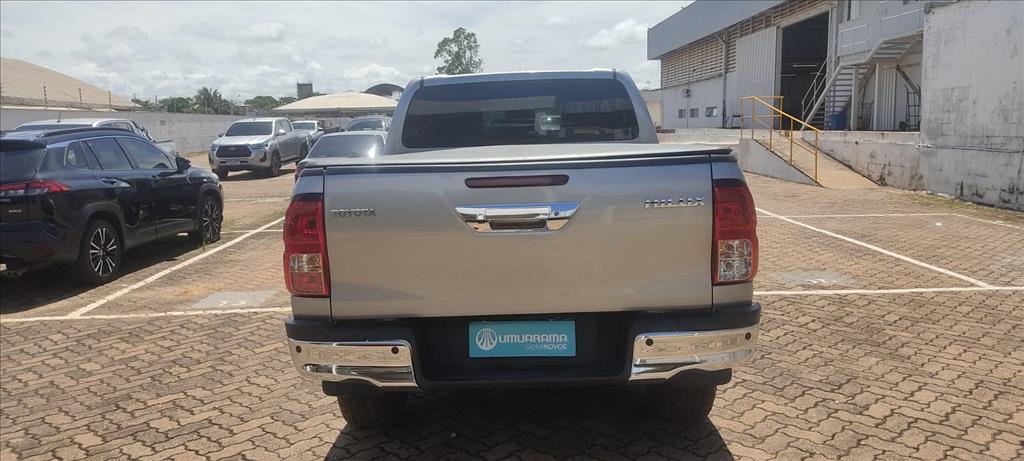 HILUX 2.8 D-4D TURBO DIESEL CD SR 4X4 AUTOMÁTICO5
