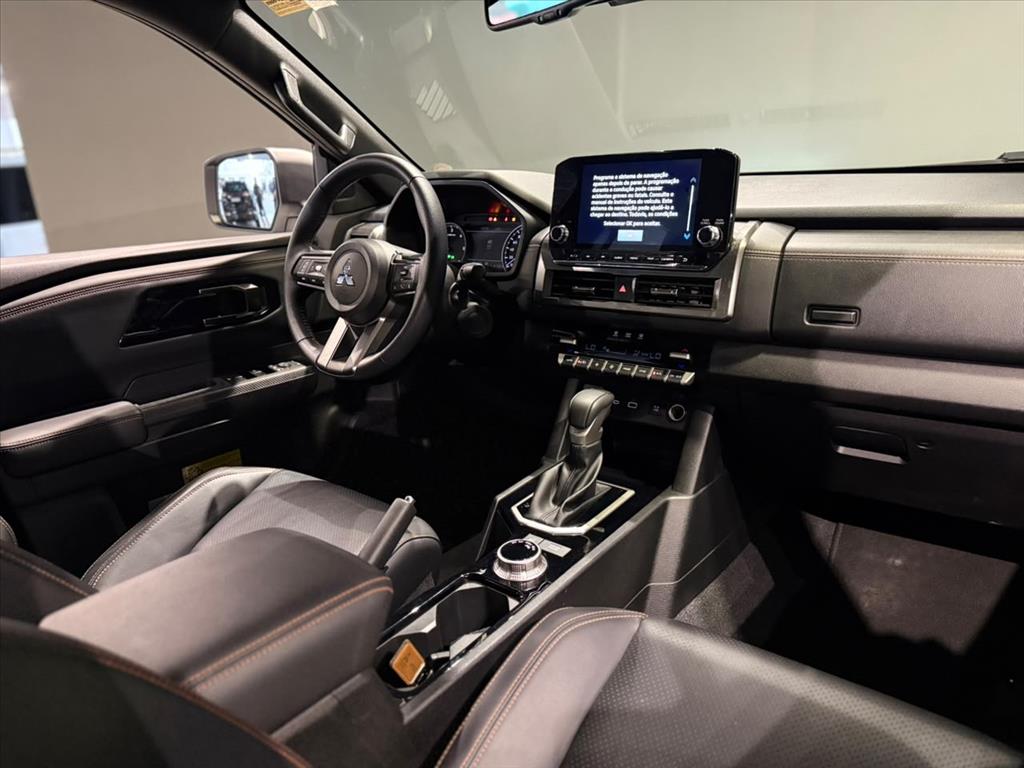 TRITON 2.4 BITURBO DIESEL CD KATANA 4X4 AUTOMÁTICO5