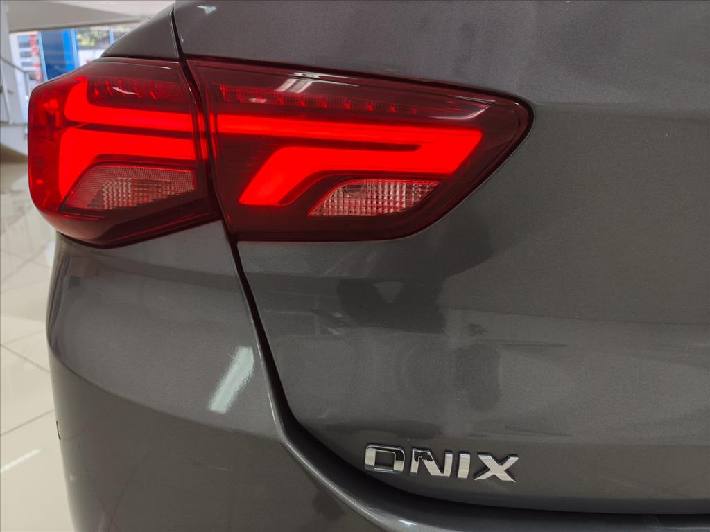 ONIX PLUS 1.0 TURBO FLEX PREMIER AUTOMÁTICO10