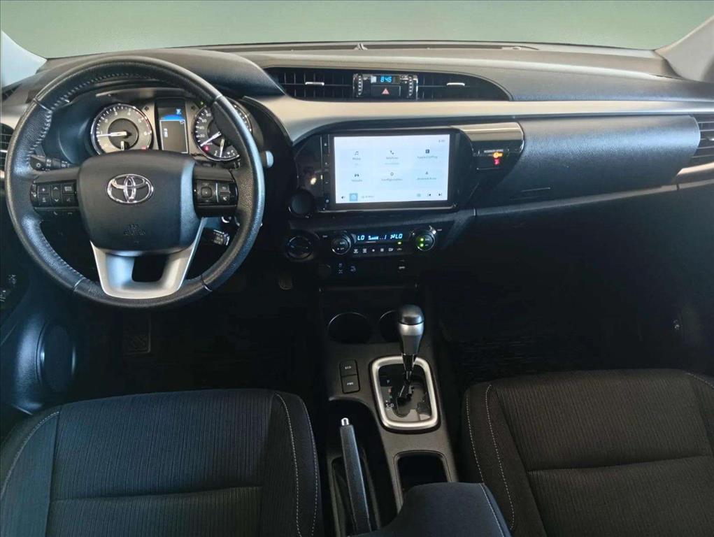 HILUX 2.8 D-4D TURBO DIESEL CD SR 4X4 AUTOMÁTICO6