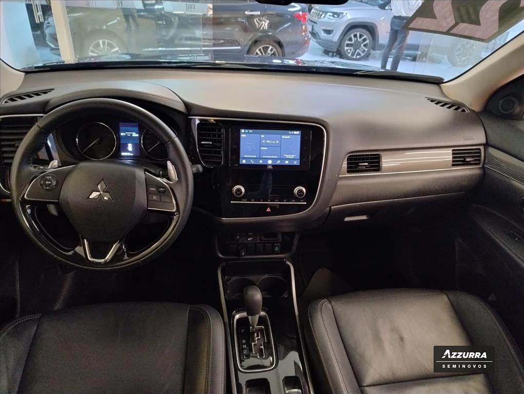 OUTLANDER 2.0 MIVEC GASOLINA HPE AUTOMÁTICO11