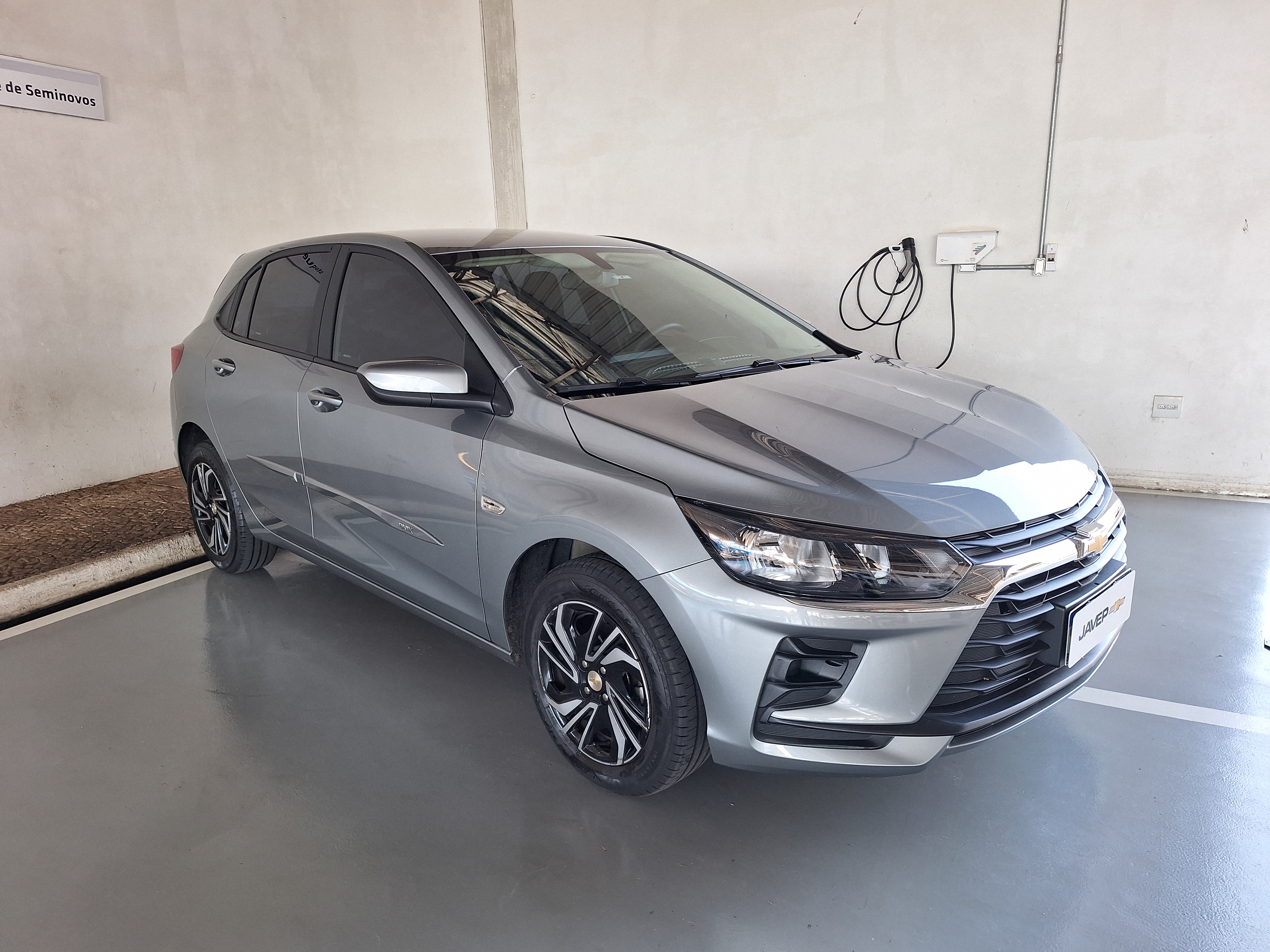 Chevrolet Onix 1.0 Flex Manual - foto 3