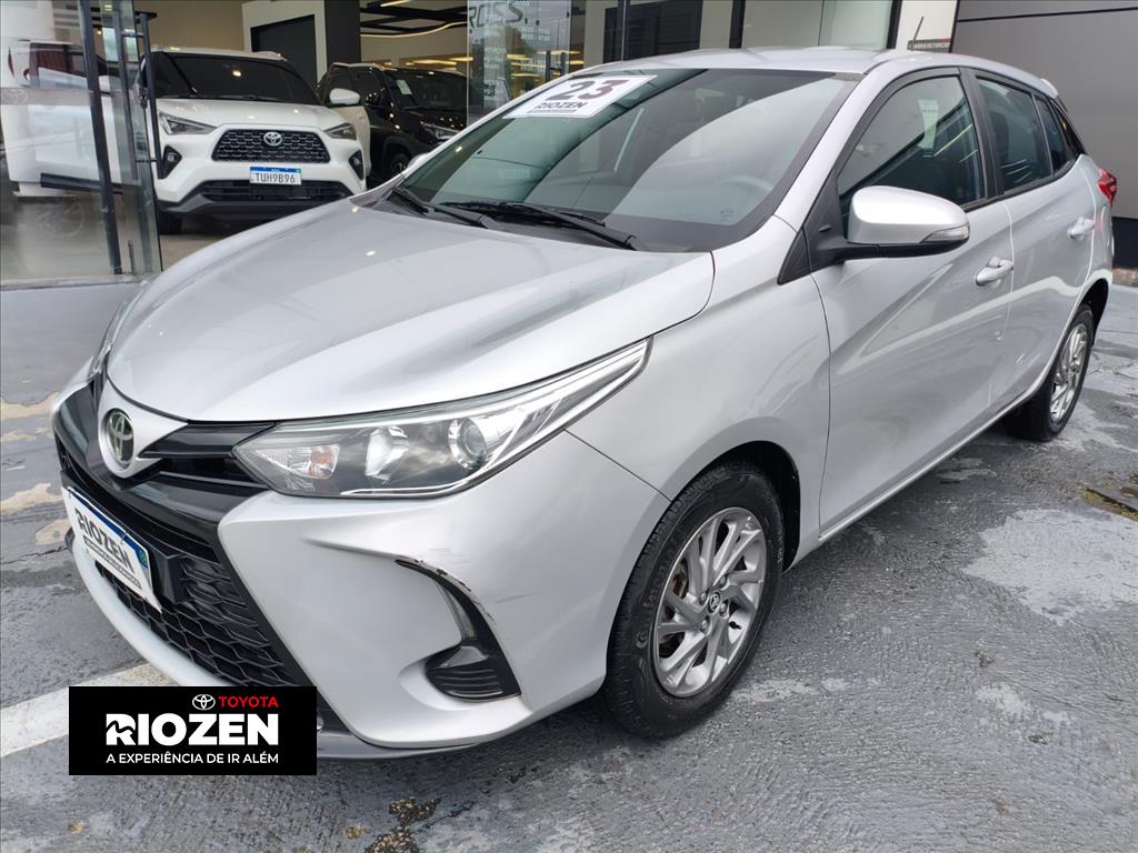 Toyota YARIS 2023