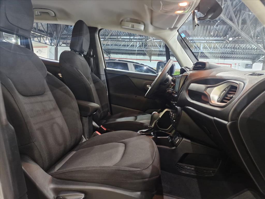 RENEGADE 1.8 16V FLEX 4P AUTOMÁTICO11