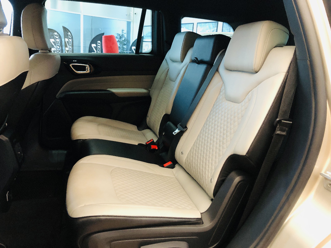 COMMANDER 2.0 TD380 TURBO DIESEL LIMITED AT9
