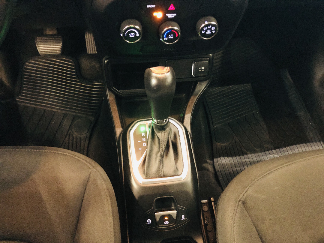 RENEGADE 1.8 16V FLEX 4P AUTOMÁTICO