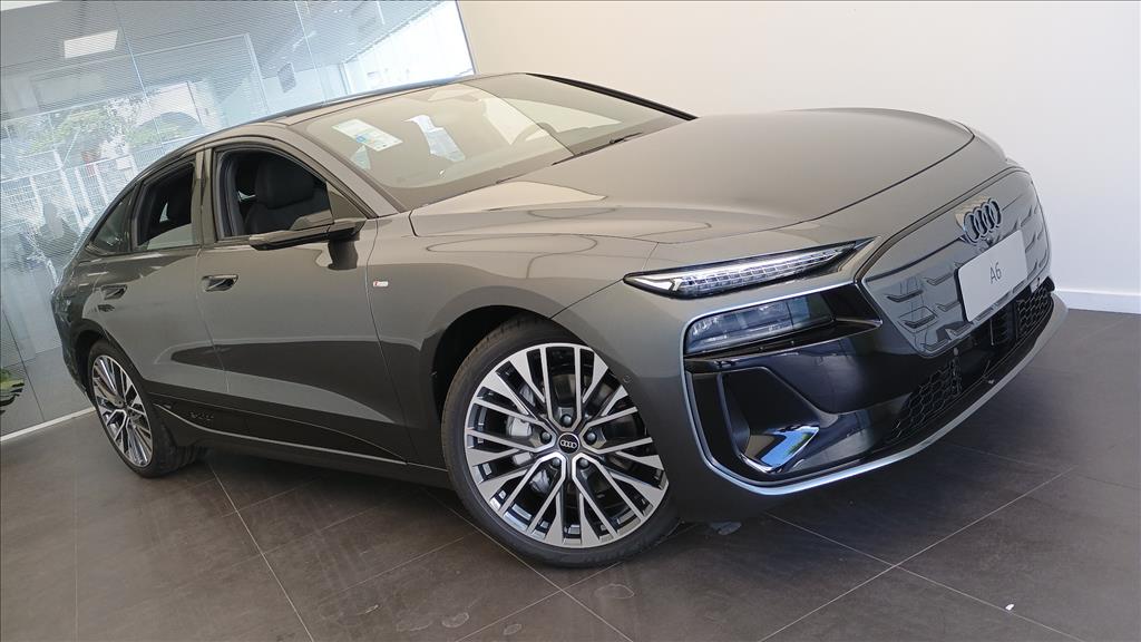 A6 E-TRON 100 KW ELÉTRICO SPORTBACK PERFORMANCE BLACK