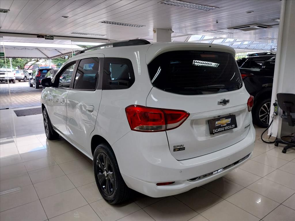 SPIN 1.8 PREMIER 8V FLEX 4P AUTOMÁTICO5