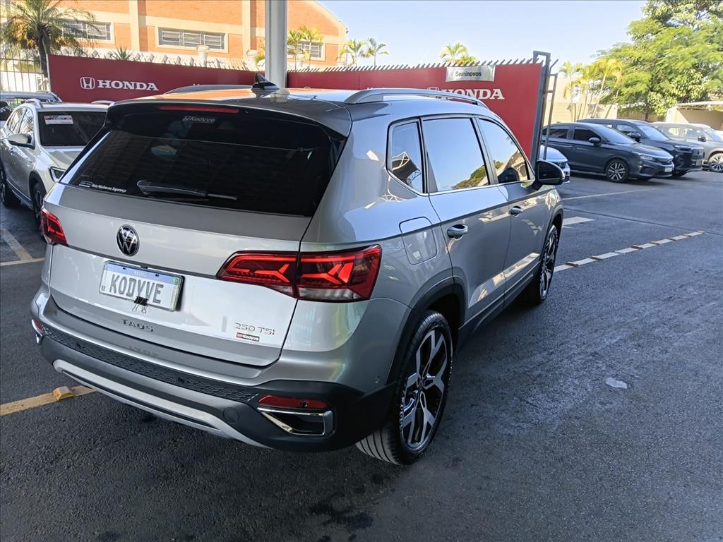 TAOS 1.4 250 TSI TOTAL FLEX HIGHLINE AUTOMÁTICO5