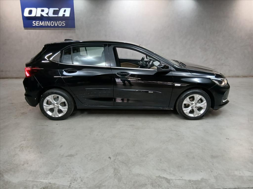 ONIX 1.0 TURBO FLEX PREMIER AUTOMÁTICO3