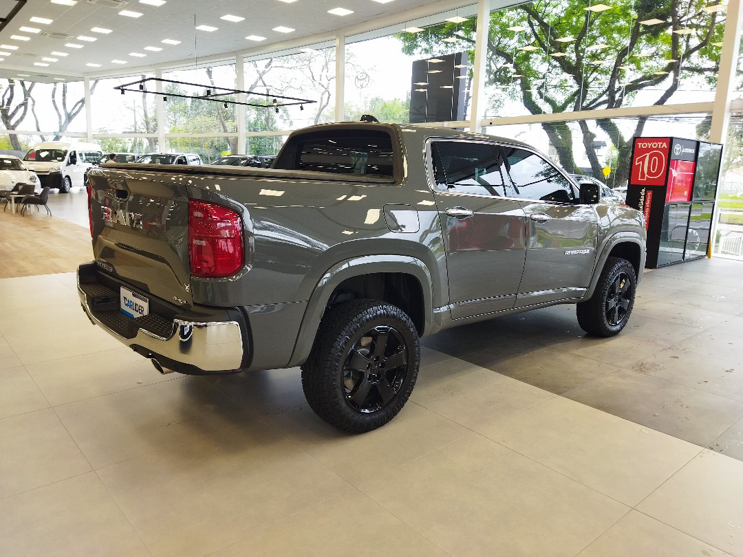RAMPAGE 2.0 TURBO DIESEL LARAMIE 4X4 AUTOMÁTICO5