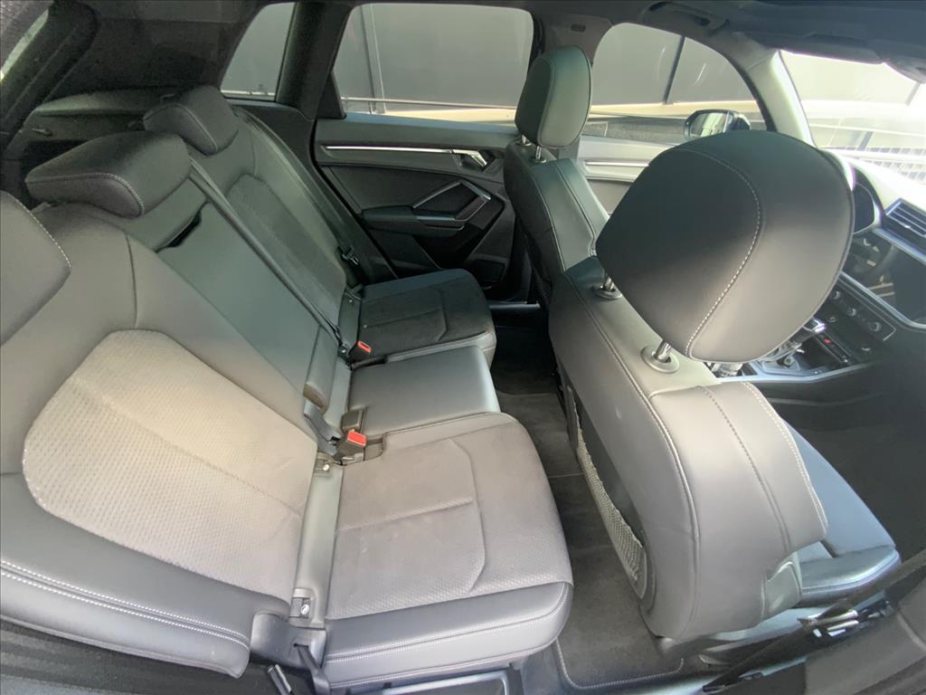 Audi-Q3-2.0 40 TFSI GASOLINA PERFORMANCE BLACK QUATTRO TIPTRONIC