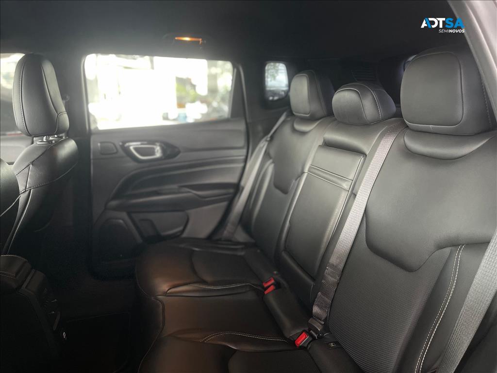 JEEP COMPASS 1.3 T270 TURBO FLEX LONGITUDE AT6
