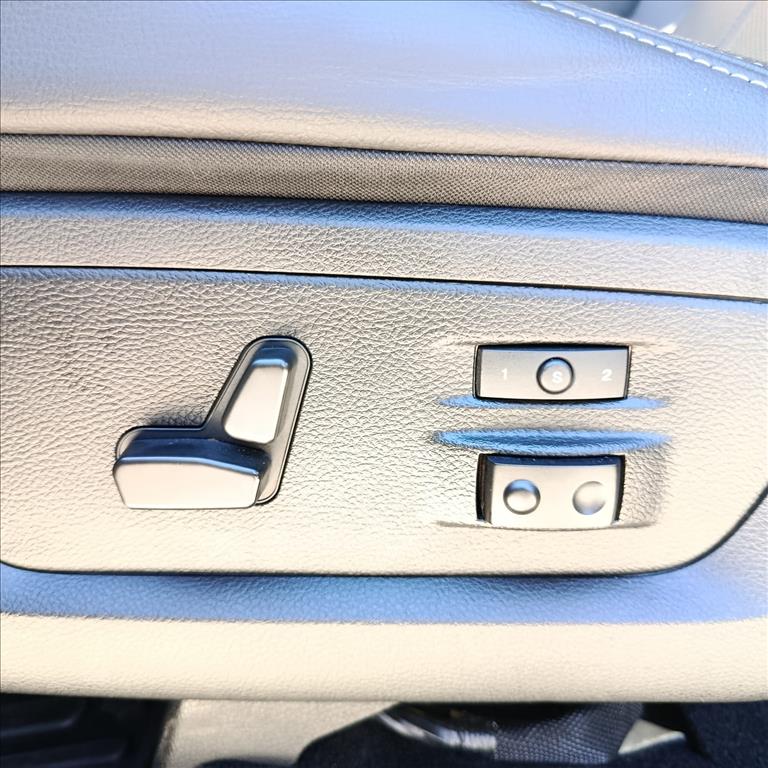 CLASSIC 5.7 V8 GASOLINA LARAMIE CD 4X4 AUTOMÁTICO11