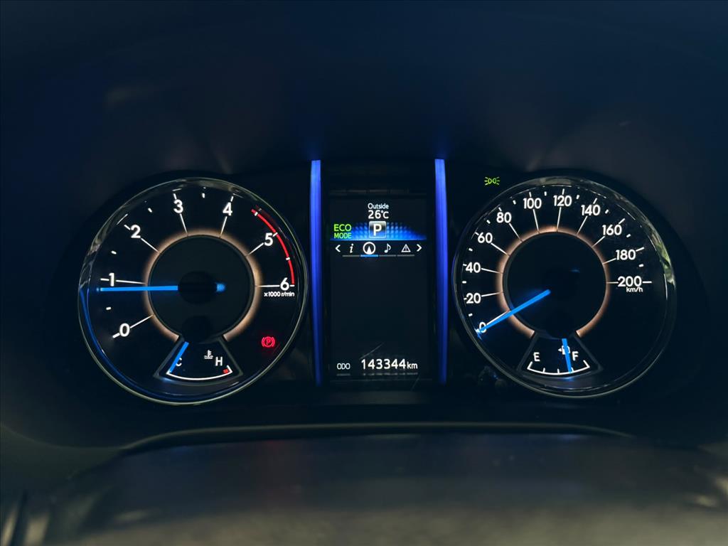HILUX SW4 2.8 SRX DIAMOND 4X4 7 LUGARES 16V TURBO INTERCOOLER DIESEL 4P AUTOMÁTICO11