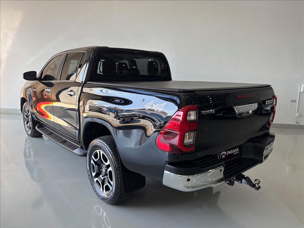 TOYOTA HILUX 2.8 D-4D TURBO DIESEL CD SRX 4X4 AUTOMÁTICO-4 - Paraná Veículos Campinas - Veículos novos e seminovos com qualidade e procedência - 0