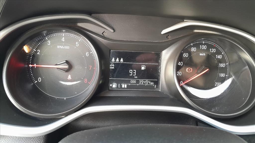 GM - Chevrolet-ONIX PLUS-1.0 FLEX LT MANUAL
