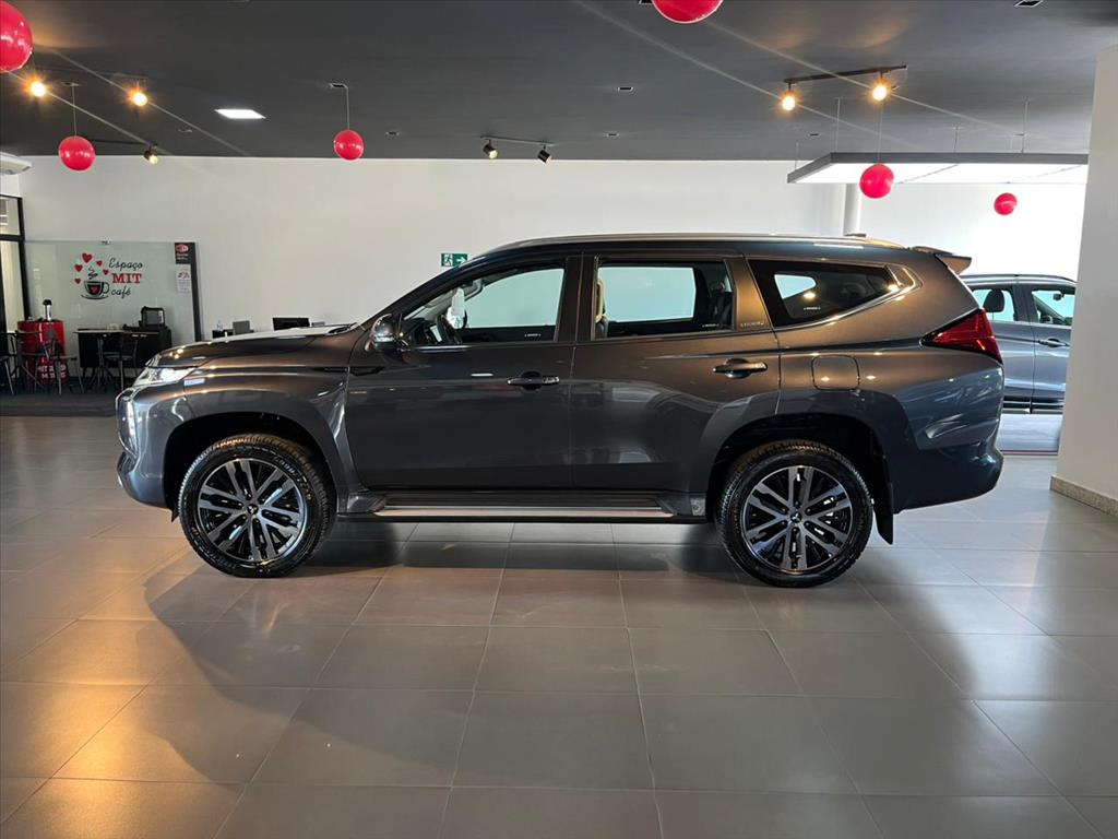Mitsubishi-PAJERO SPORT-2.4 16V MIVEC TURBO DIESEL LEGEND AWD AUTOMÁTICO