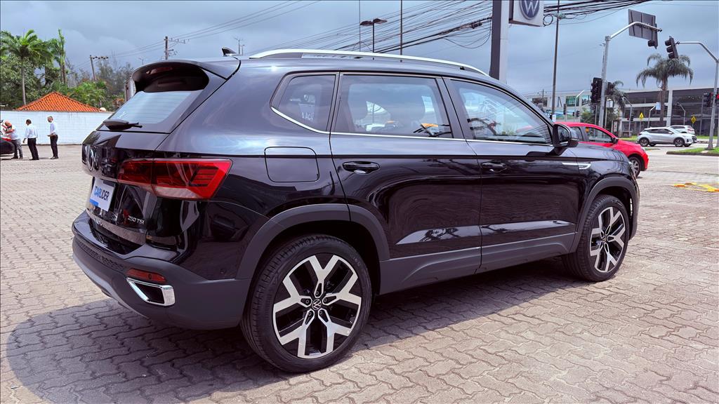TAOS 1.4 250 TSI TOTAL FLEX HIGHLINE AUTOMÁTICO4