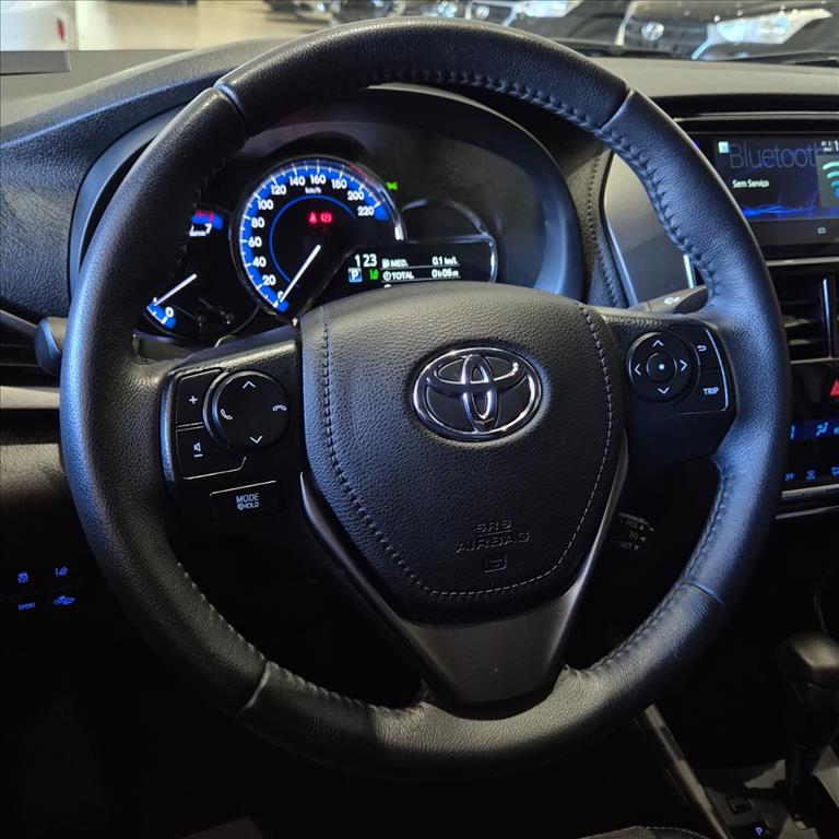 YARIS 1.5 16V FLEX SEDAN XS MULTIDRIVE9