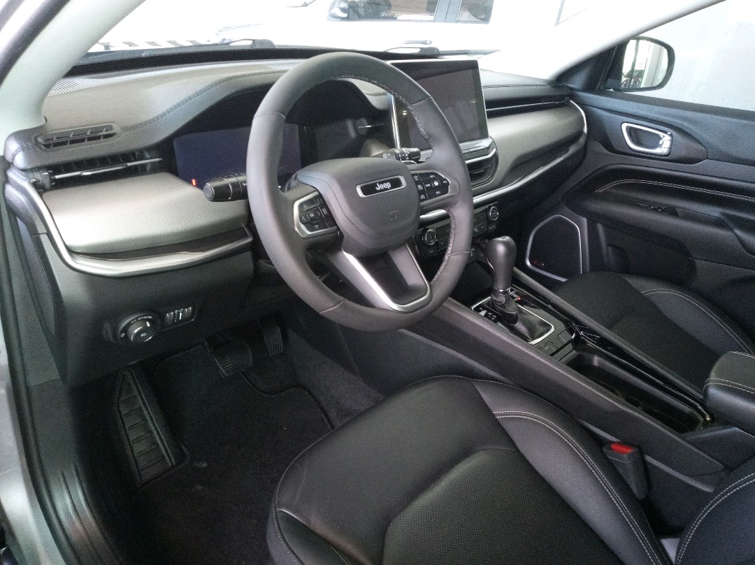 COMPASS 1.3 T270 TURBO FLEX LONGITUDE AT67
