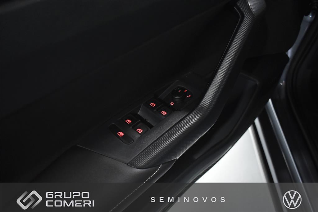 NIVUS 1.0 200 TSI TOTAL FLEX HIGHLINE AUTOMÁTICO13