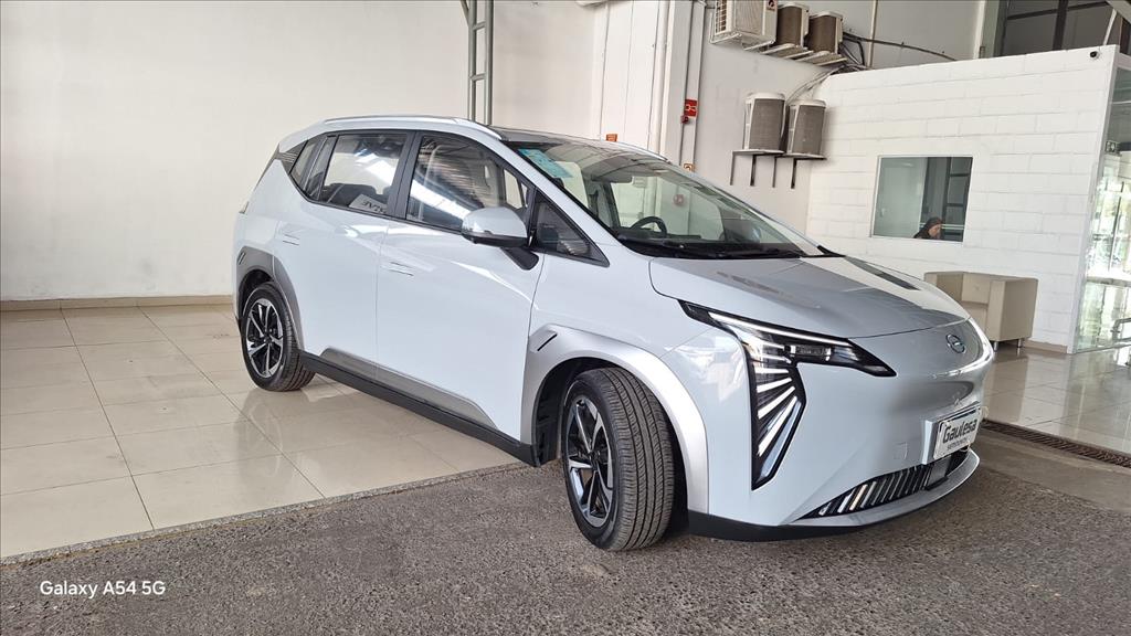 AION Y 63,2 KW ELÉTRICO PREMIUM2