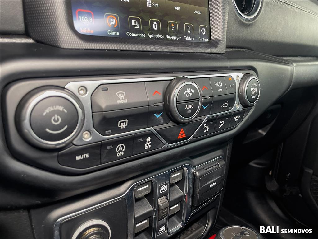 WRANGLER 2.0 TURBO GASOLINA UNLIMITED OVERLAND 4P 4X4 AT814