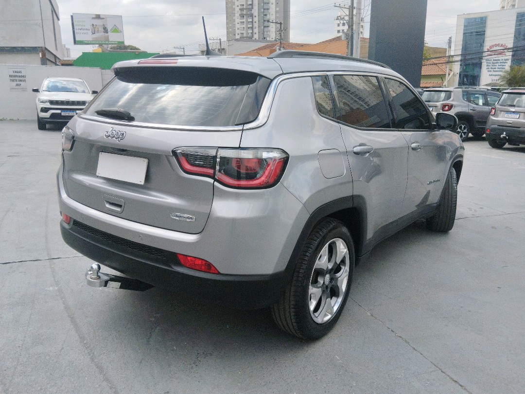 COMPASS 2.0 16V FLEX LONGITUDE AUTOMÁTICO