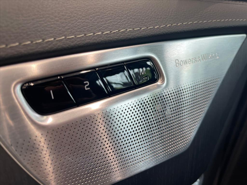 XC90 2.0 T8 RECHARGE ULTIMATE AWD GEARTRONIC10