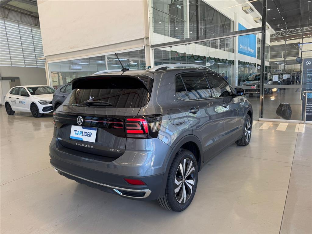 T-CROSS 1.4 250 TSI TOTAL FLEX HIGHLINE AUTOMÁTICO2