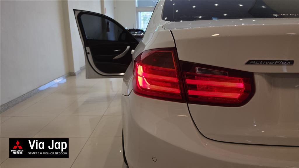 BMW-320i-2.0 16V TURBO ACTIVE FLEX 4P AUTOMÁTICO