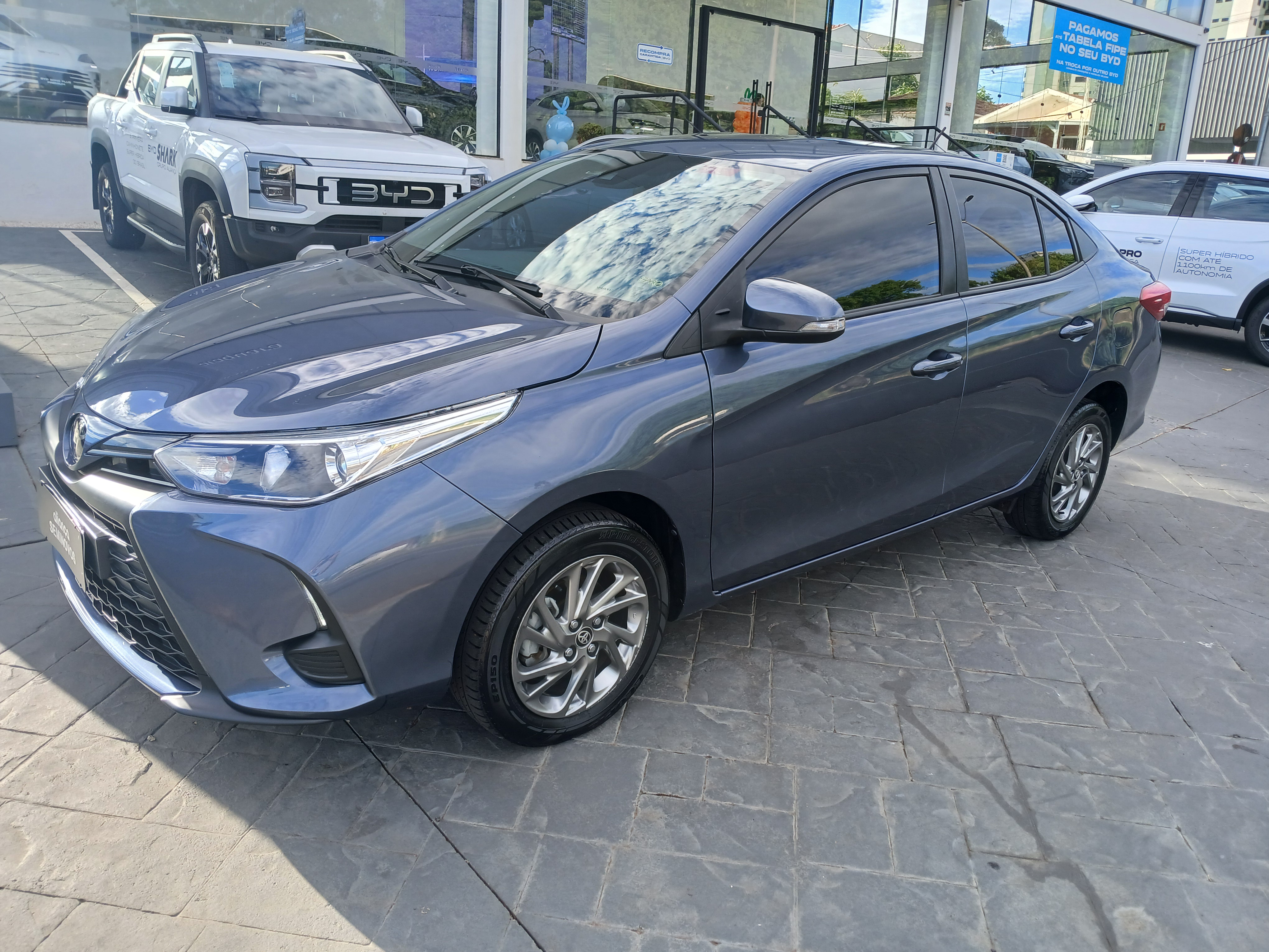 YARIS 1.5 16V FLEX SEDAN XS CONNECT MULTIDRIVE2