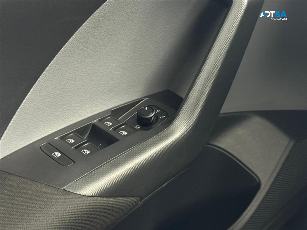 VOLKSWAGEN T-CROSS 1.0 200 TSI TOTAL FLEX AUTOMÁTICO