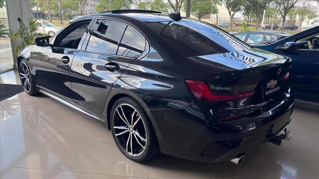 320i 2.0 16V TURBO GASOLINA M SPORT AUTOMÁTICO
