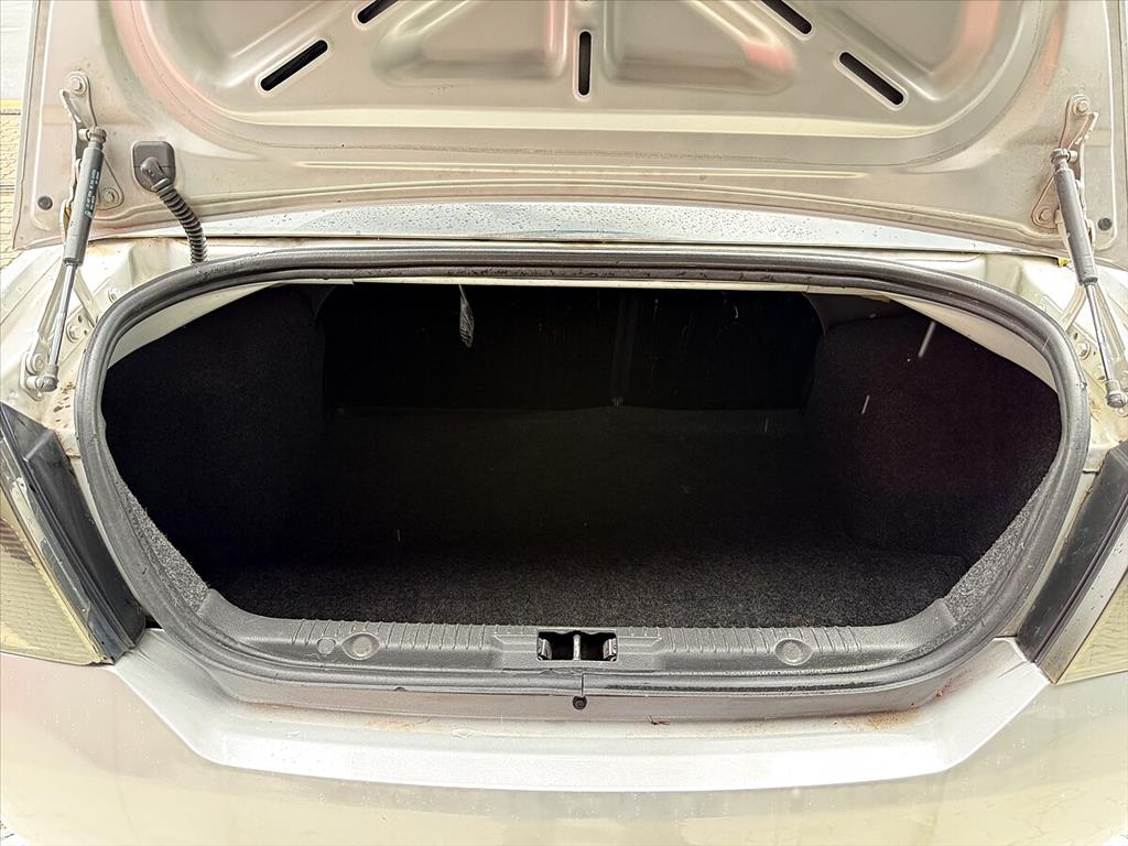 Ford Fiesta - 1.6 MPI CLASS SEDAN 8V FLEX 4P MANUAL