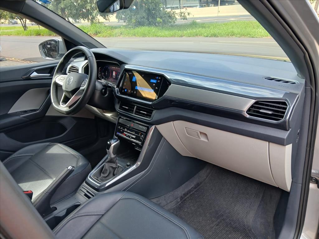 T-CROSS 1.4 250 TSI TOTAL FLEX HIGHLINE AUTOMÁTICO16