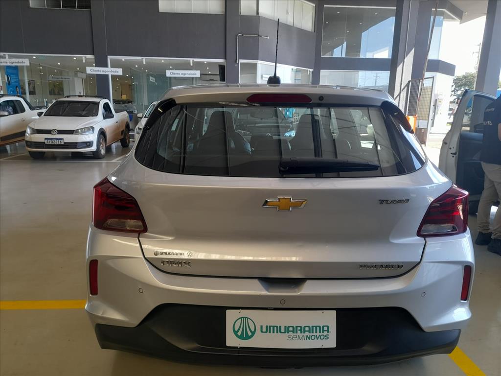 ONIX 1.0 TURBO FLEX AUTOMÁTICO4