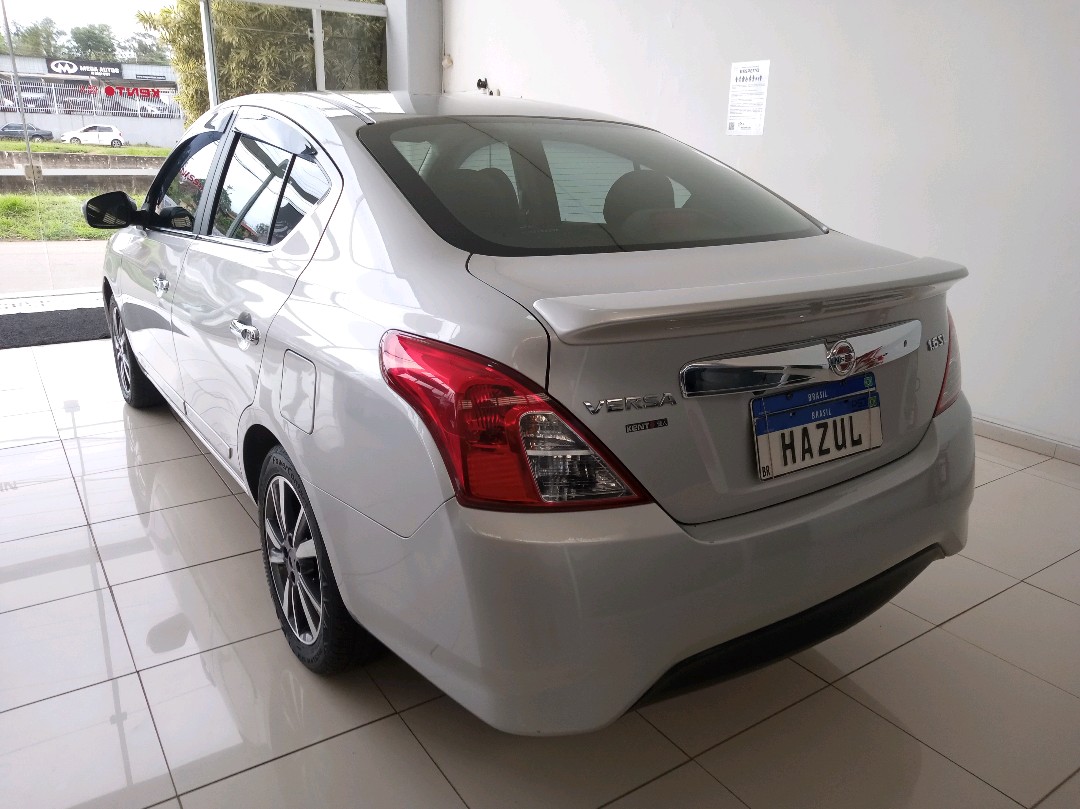 VERSA 1.6 16V FLEXSTART SL 4P XTRONIC4