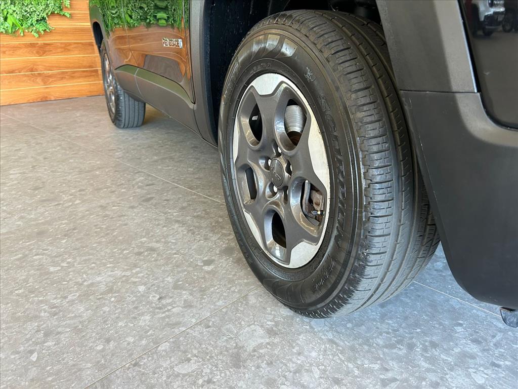 RENEGADE 1.8 16V FLEX 4P AUTOMÁTICO4