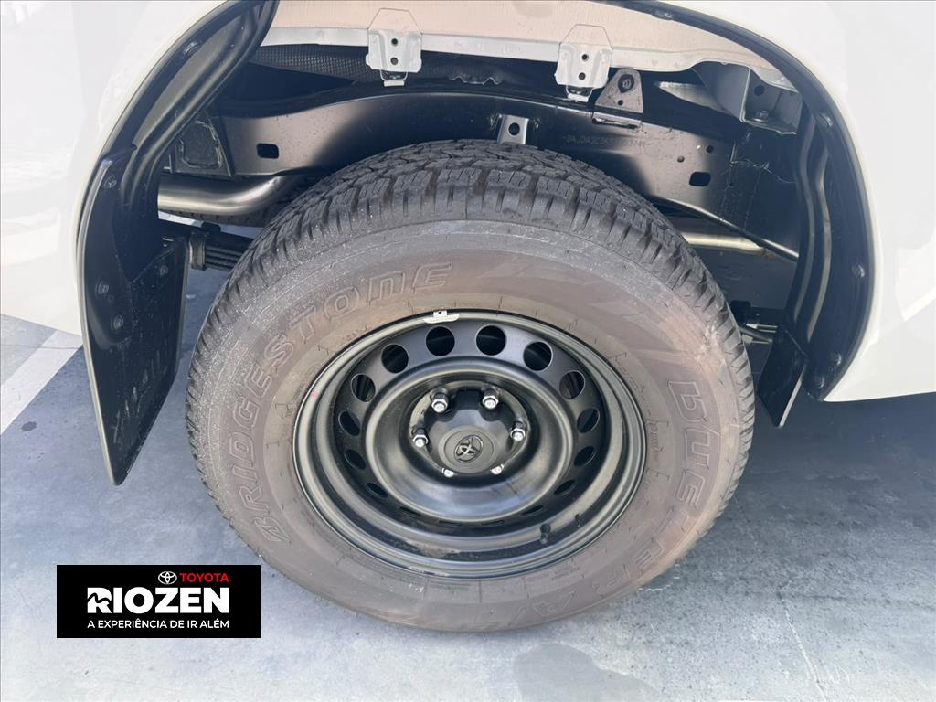 HILUX 2.8 D-4D TURBO DIESEL CD POWER PACK 4X4 AUTOMÁTICO12