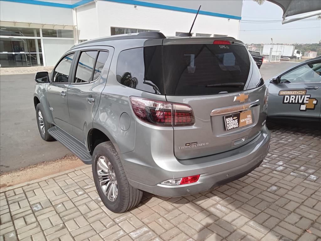 TRAILBLAZER 2.8 16V TURBO DIESEL HIGH COUNTRY 7L 4X4 AUTOMÁTICO