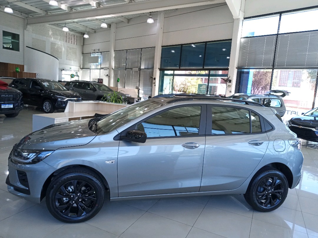 ONIX 1.0 TURBO FLEX ACTIV AUTOMÁTICO3