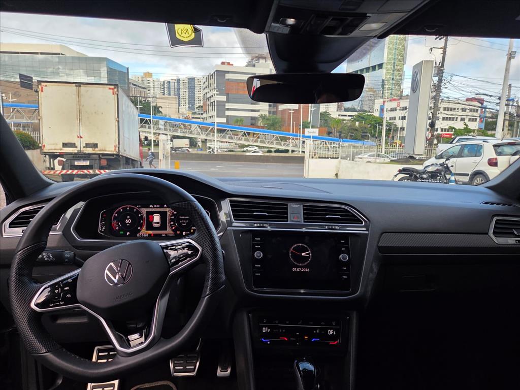 TIGUAN 2.0 300 TSI GASOLINA ALLSPACE R-LINE AUTOMÁTICO8