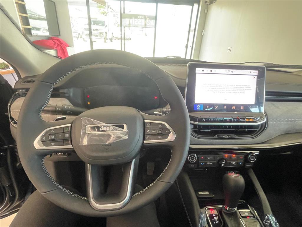 COMMANDER 1.3 T270 TURBO FLEX LIMITED AT6 COMMANDER 1.3 T270 TURBO FLEX LIMITED AT6